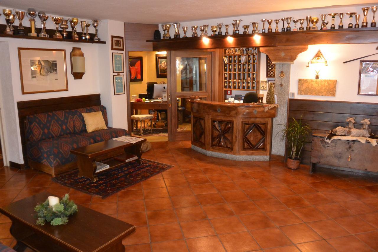 Hotel Fosson Breuil-Cervinia Exterior photo