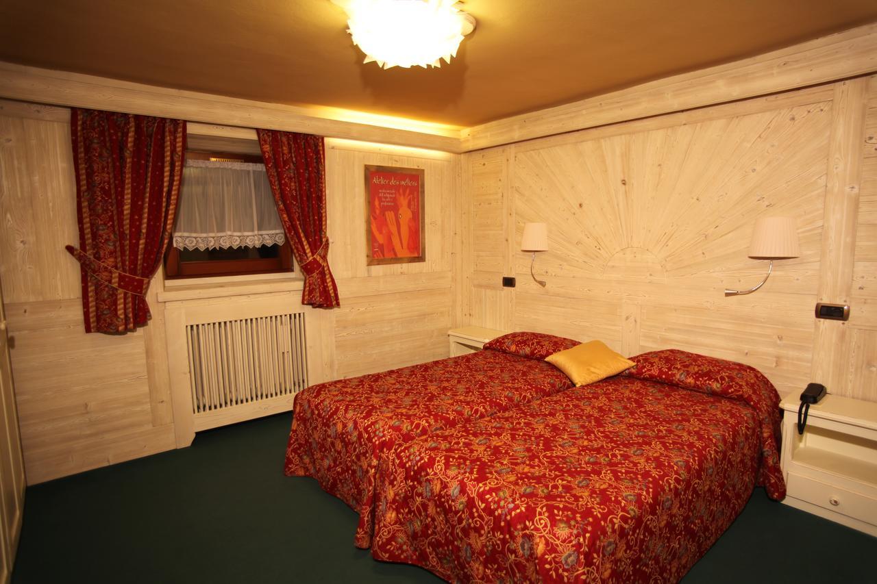 Hotel Fosson Breuil-Cervinia Exterior photo