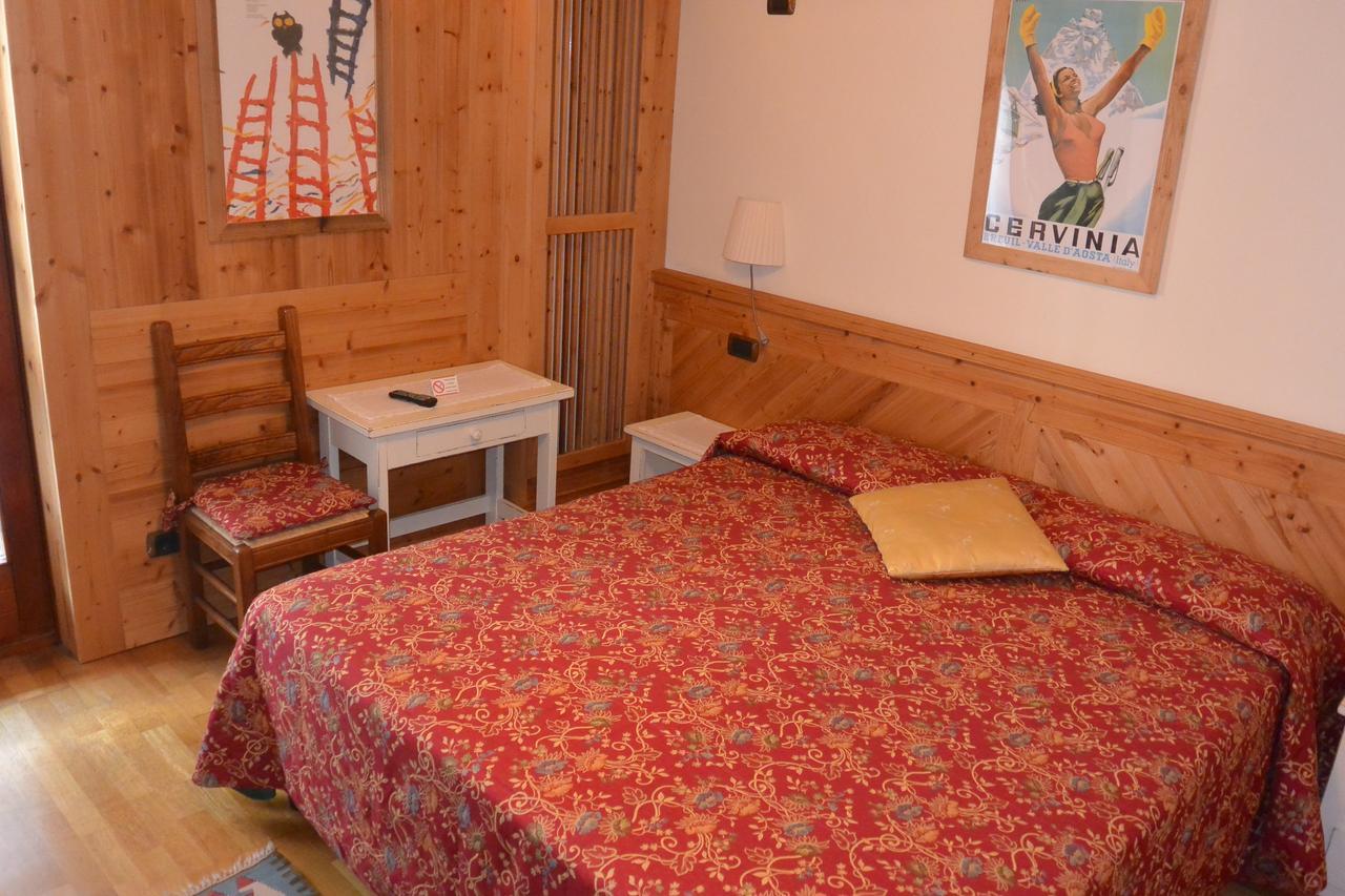 Hotel Fosson Breuil-Cervinia Exterior photo