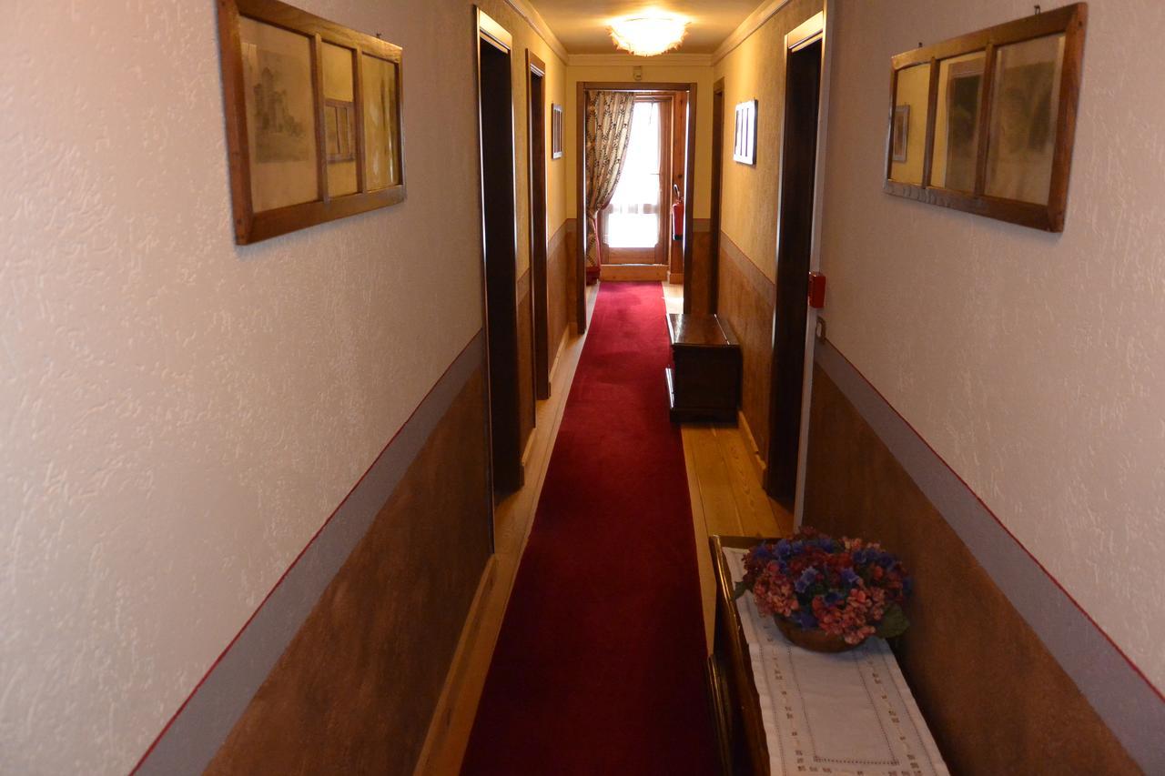 Hotel Fosson Breuil-Cervinia Exterior photo